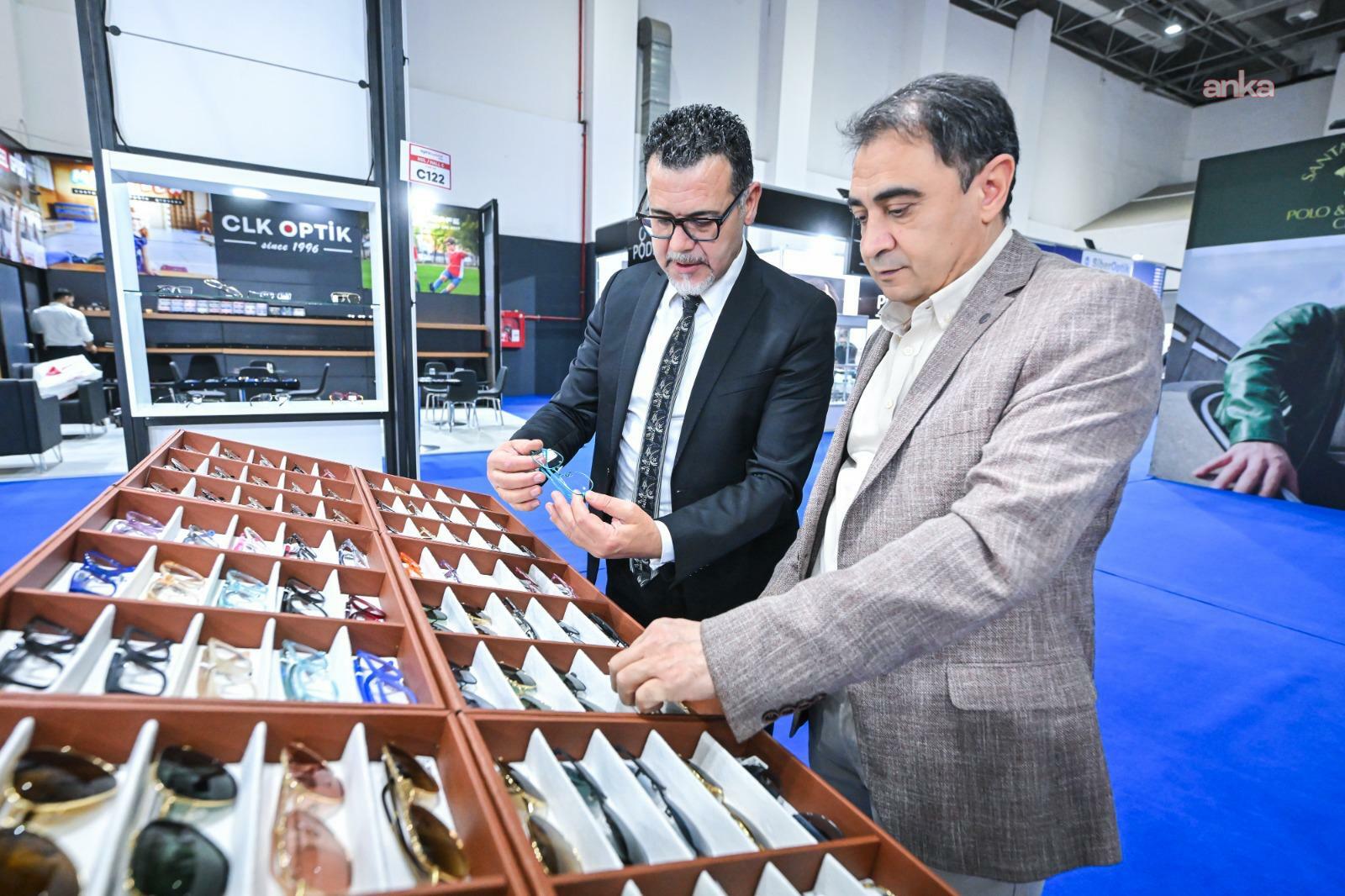 Optic World İzmir’de miyopi masaya yatırıldı... Görme sağlığının geleceği İzmir’de konuşuldu