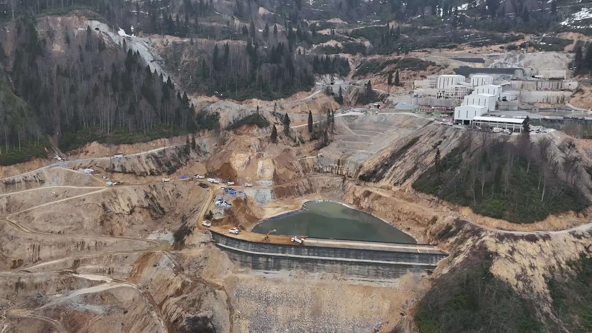 Alagöz Maden’in atık havuzunda yine sızma... Kirliliğin dere üzerinden Karadeniz’e ulaştığına dikkat çekiliyor