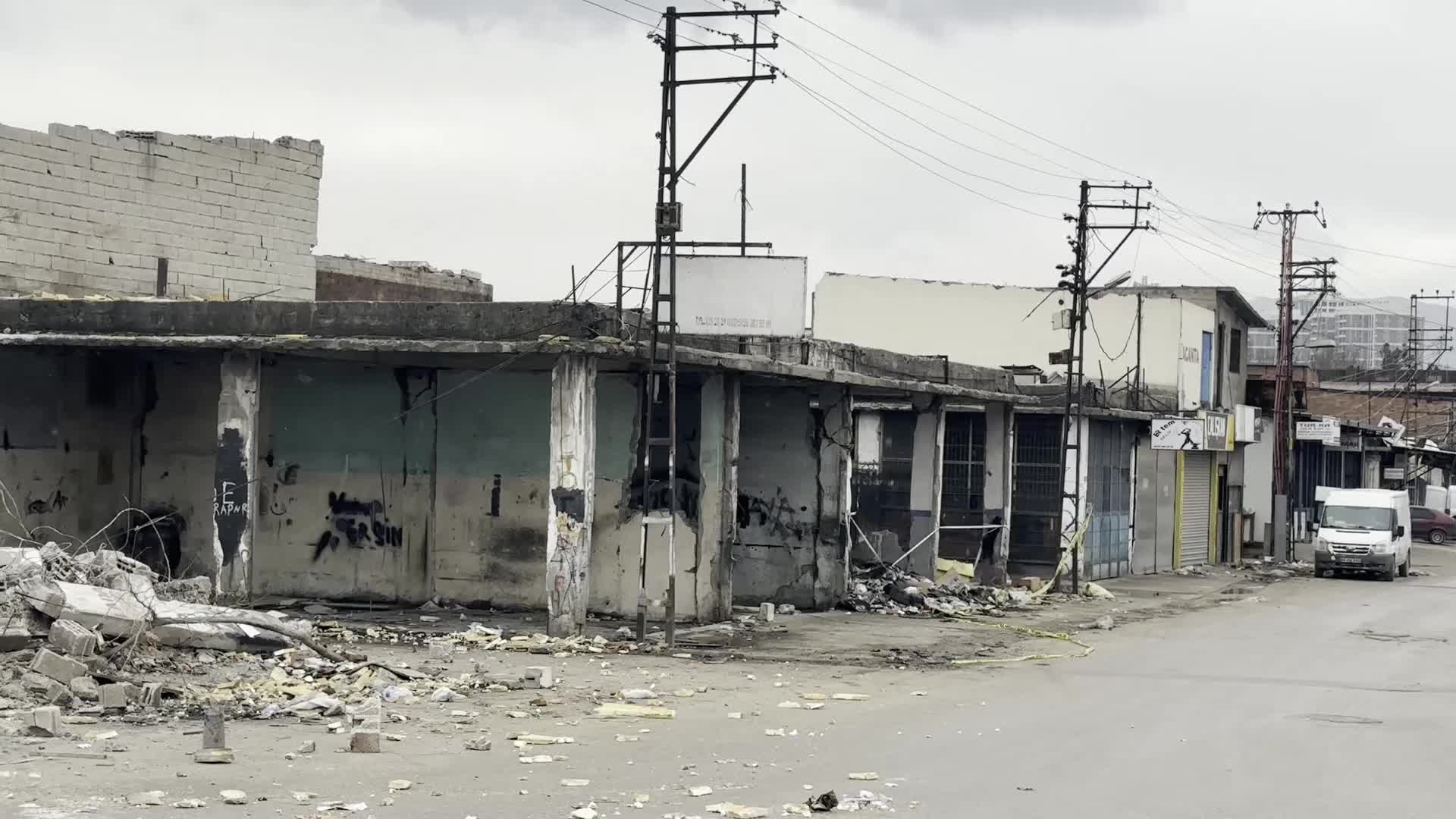 Malatya’da Uğur Sanayi Sitesi esnafından yıkım ve elektrik kesintisi tepkisi: "Mağduruz, gidecek yerimiz yok"