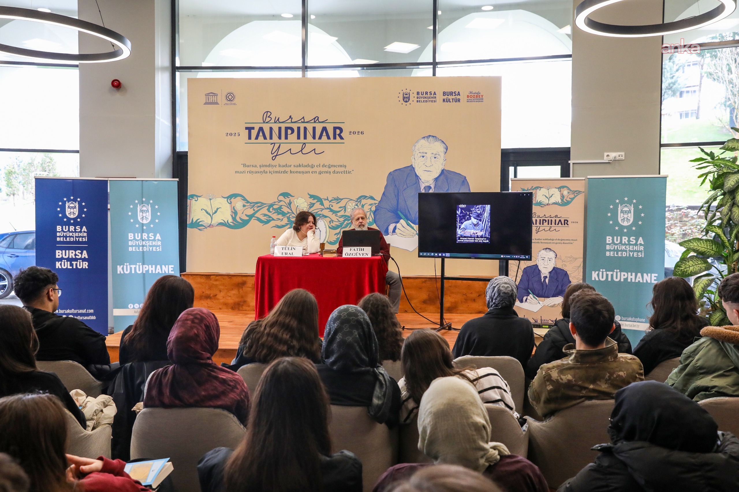 Bursa'da Ahmet Hamdi Tanpınar'ın edebi mirası konuşuldu
