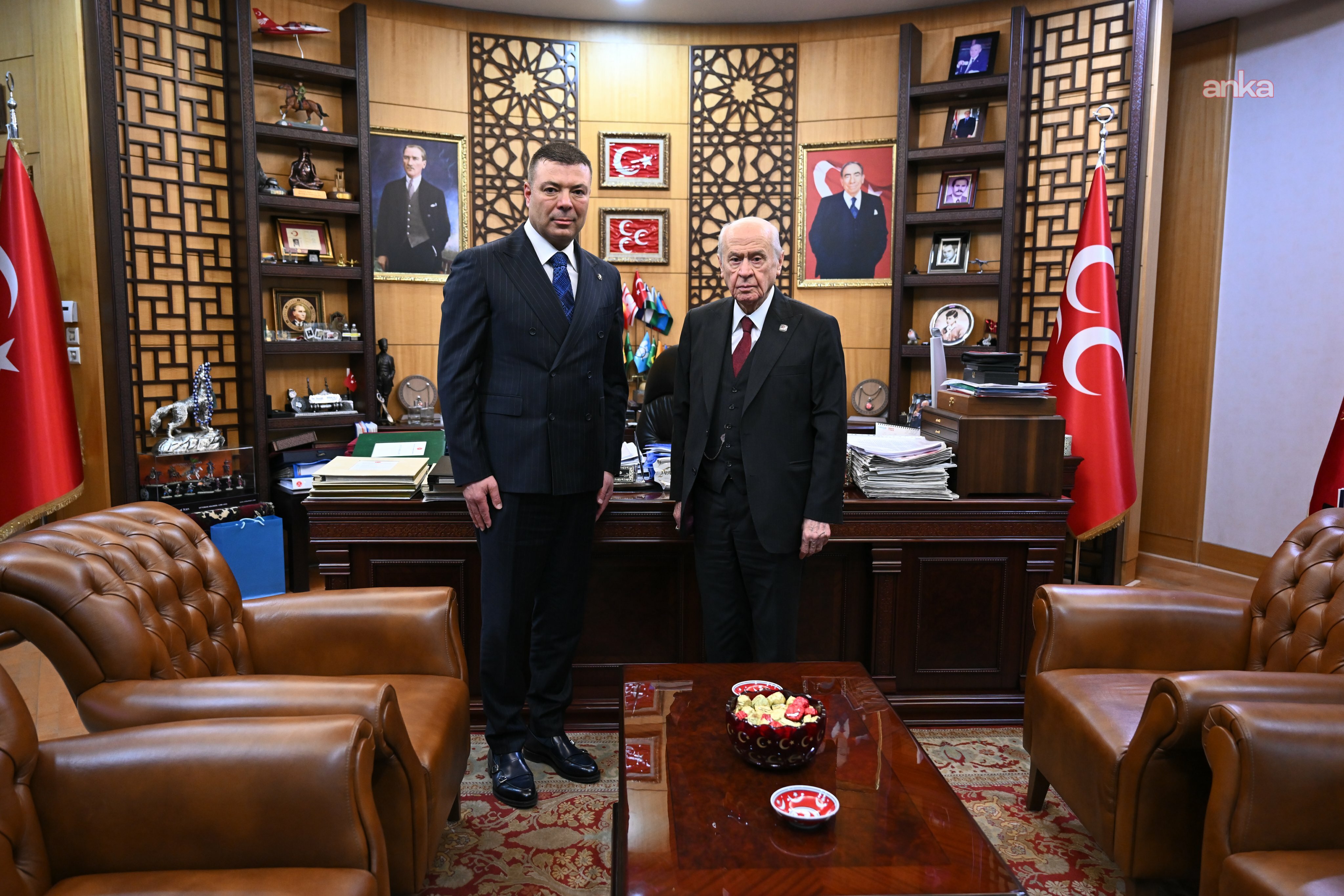 MHP Genel Başkan Yardımcılığı'na, İzzet Ulvi Yönter'in yerine, Özgür Bayraktar atandı