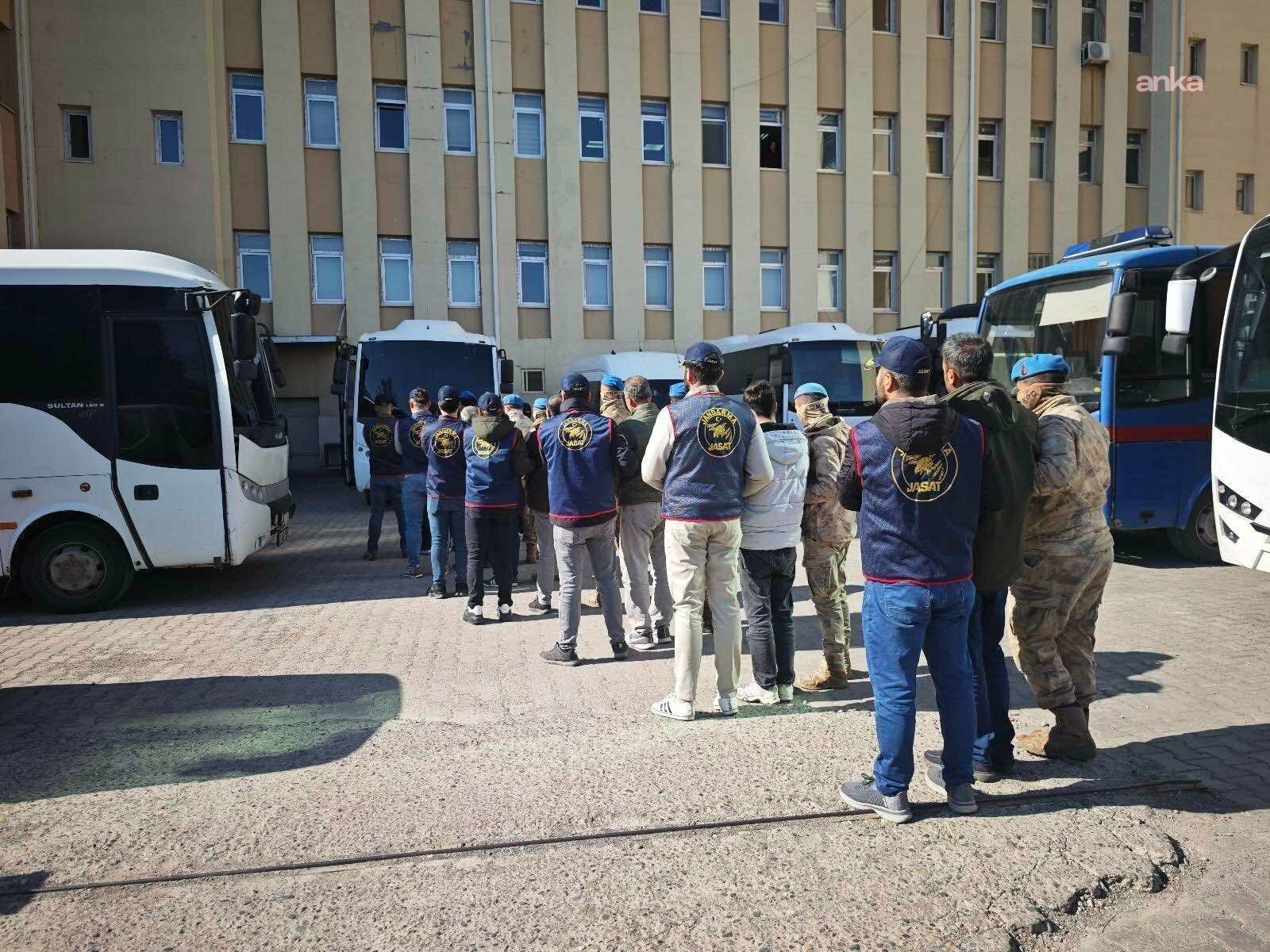 Diyarbakır’da çeşitli suçlardan aranan 162 hükümlü, JASAT tarafından yakalandı