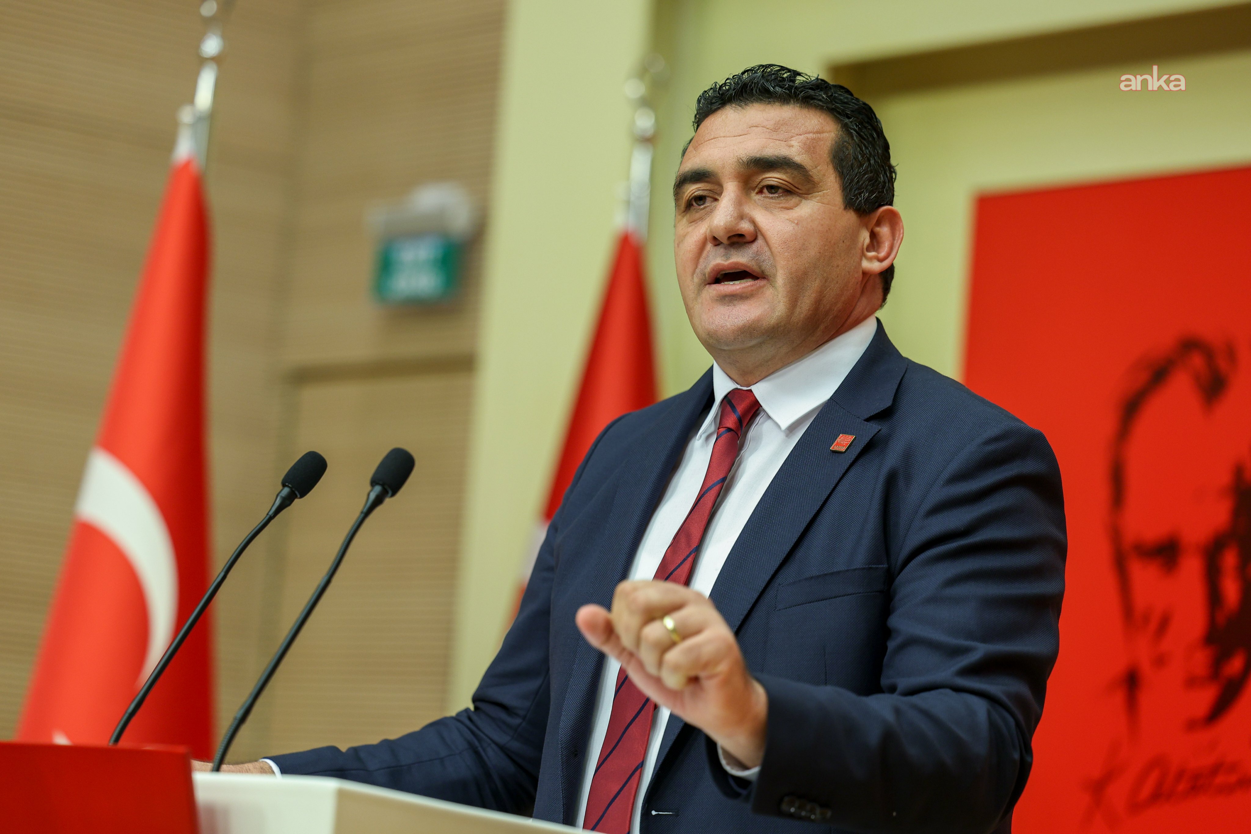 Mustafa Bozbey'in gözaltına alınması... Ulaş Karasu: "Bu hukuksuzluğa boyun eğmeyeceğiz"