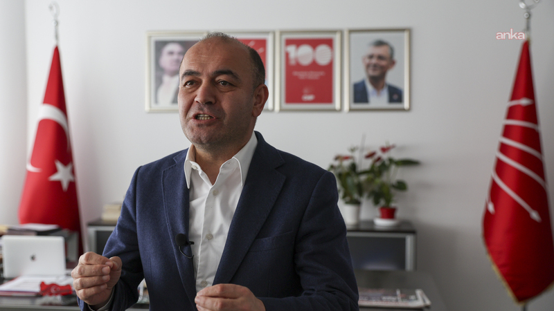 Mustafa Bozbey'in gözaltına alınması... Özgür Karabat: "Bu ülkenin kaderini karanlık odakların talimatları değil, milletin azim ve kararı belirleyecektir"