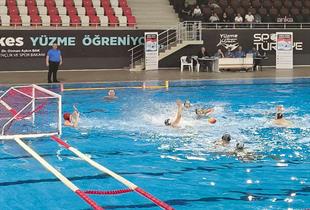 İzmir Büyükşehir Belediyesi sporcuları müsabakalardan madalya ile döndü