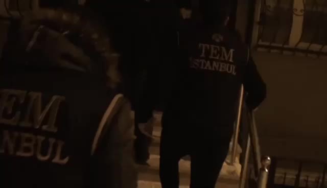 İSTANBUL'DA 'GAYGUBET EVLERİ'NDE SAKLANAN 3O FFETÖ MENSUBU YAKALANDI