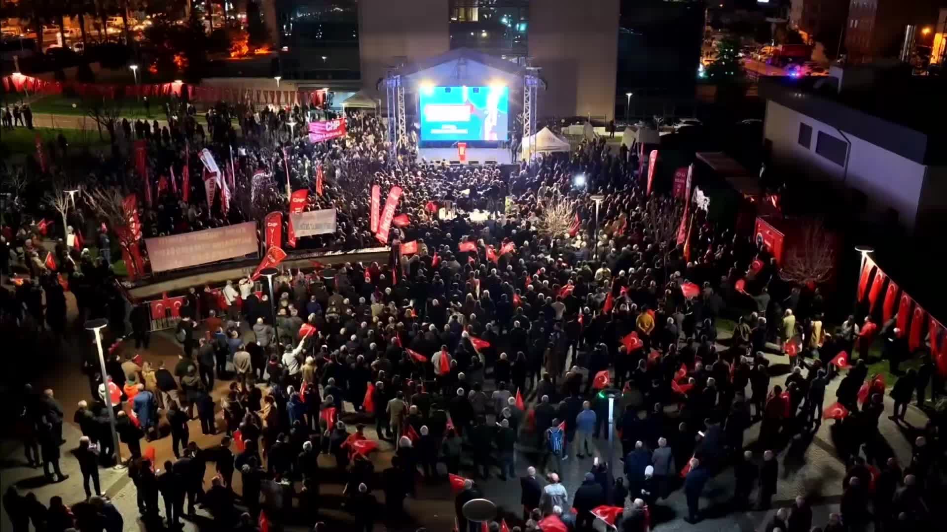 Gözaltındaki Mustafa Bozbey'den mesaj: Muhakkak ki ülkenin hak ettiği adalet, demokrasi ve özgürlük hukuku tesis edilecek