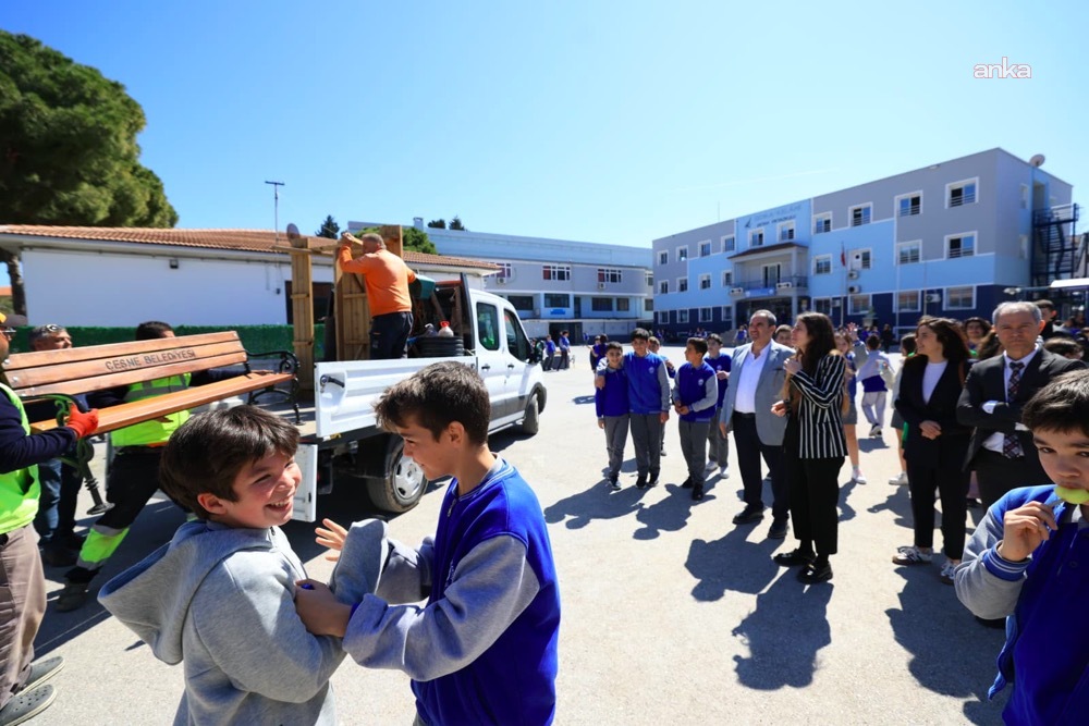Çeşme Belediyesinden okullara sosyal alan desteği