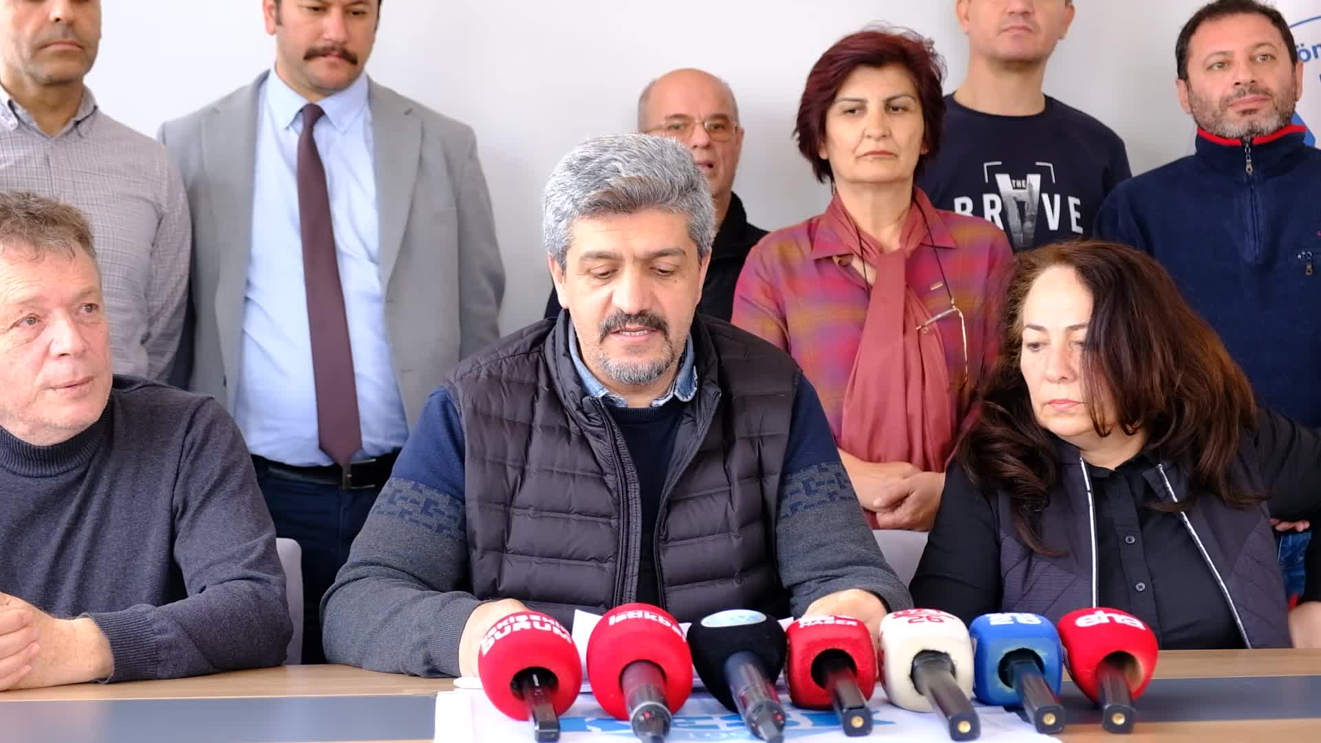 KESK Eskişehir Şubeler Platformu'ndan Memur-Sen Genel Başkanı Yalçın'a tepki: Cumhuriyetin değerlerine saldıran bu ayrıştırıcı tutumunu kınıyoruz
