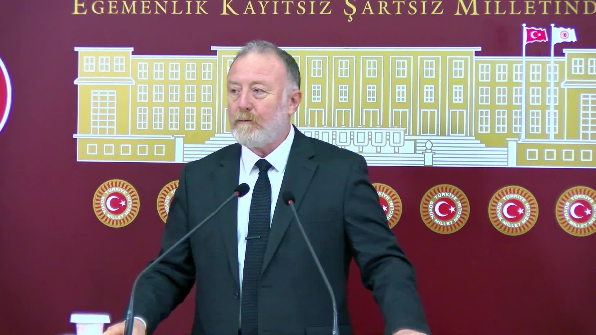 Sezai Temelli: "Türkiye'de insanların beklentilerini karşılayacak yasal düzenlemenin bir an önce hayata geçmesi zaruridir"