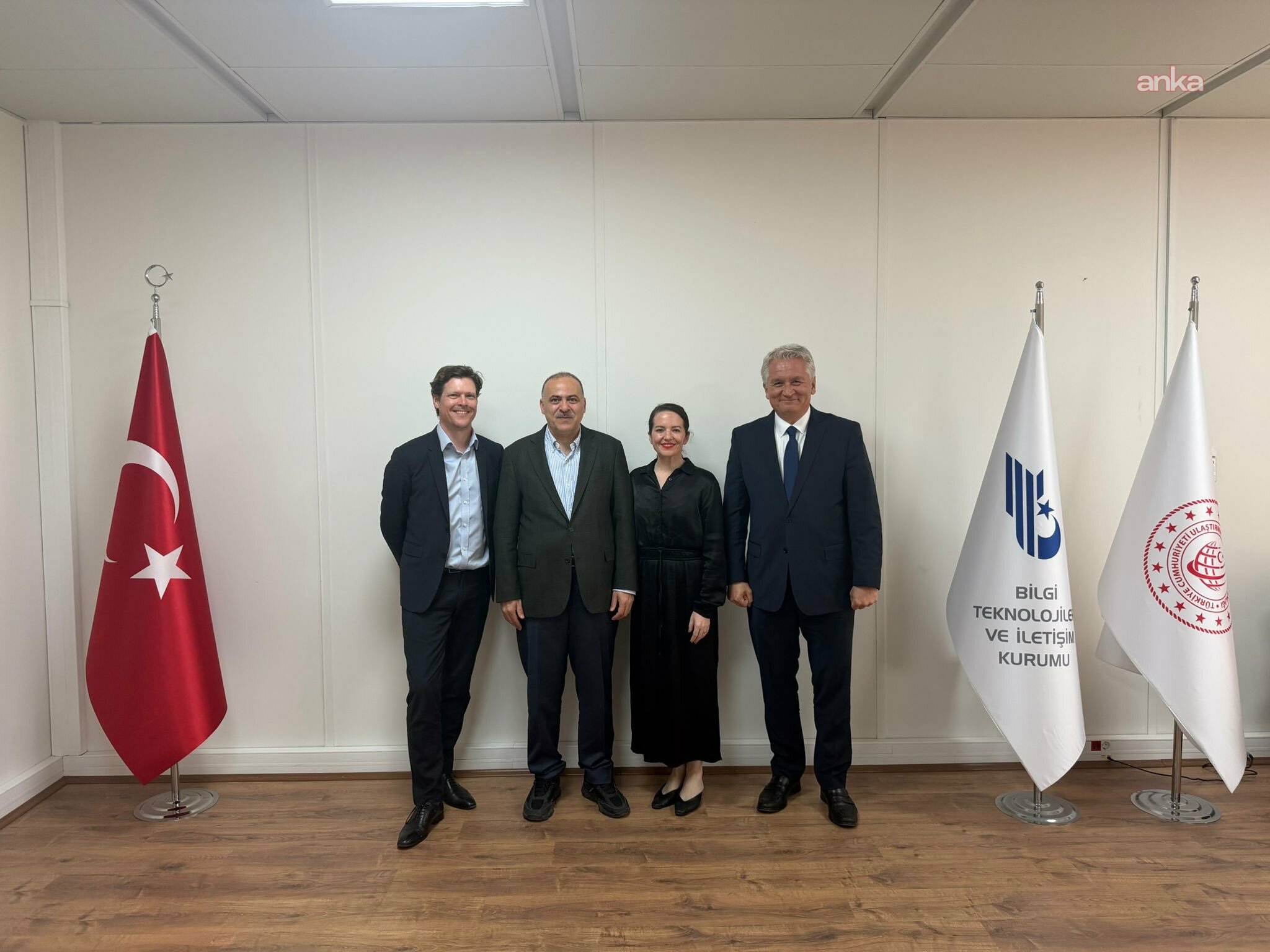 Ulaştırma ve Altyapı Bakan Yardımcısı Sayan ve Roblox yetkilileri biraraya geldi: Milletimizin hassasiyetlerini  açık bir şekilde ifade ettik