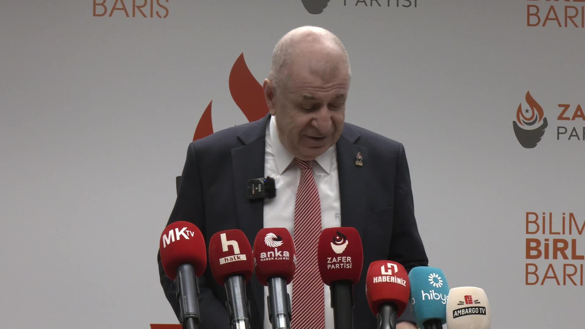 Ümit Özdağ: "Eli kanlı terörist başını 'kurucu önder' ilan edenlere karşı Atatürk'te birleşmeye davet ediyoruz"