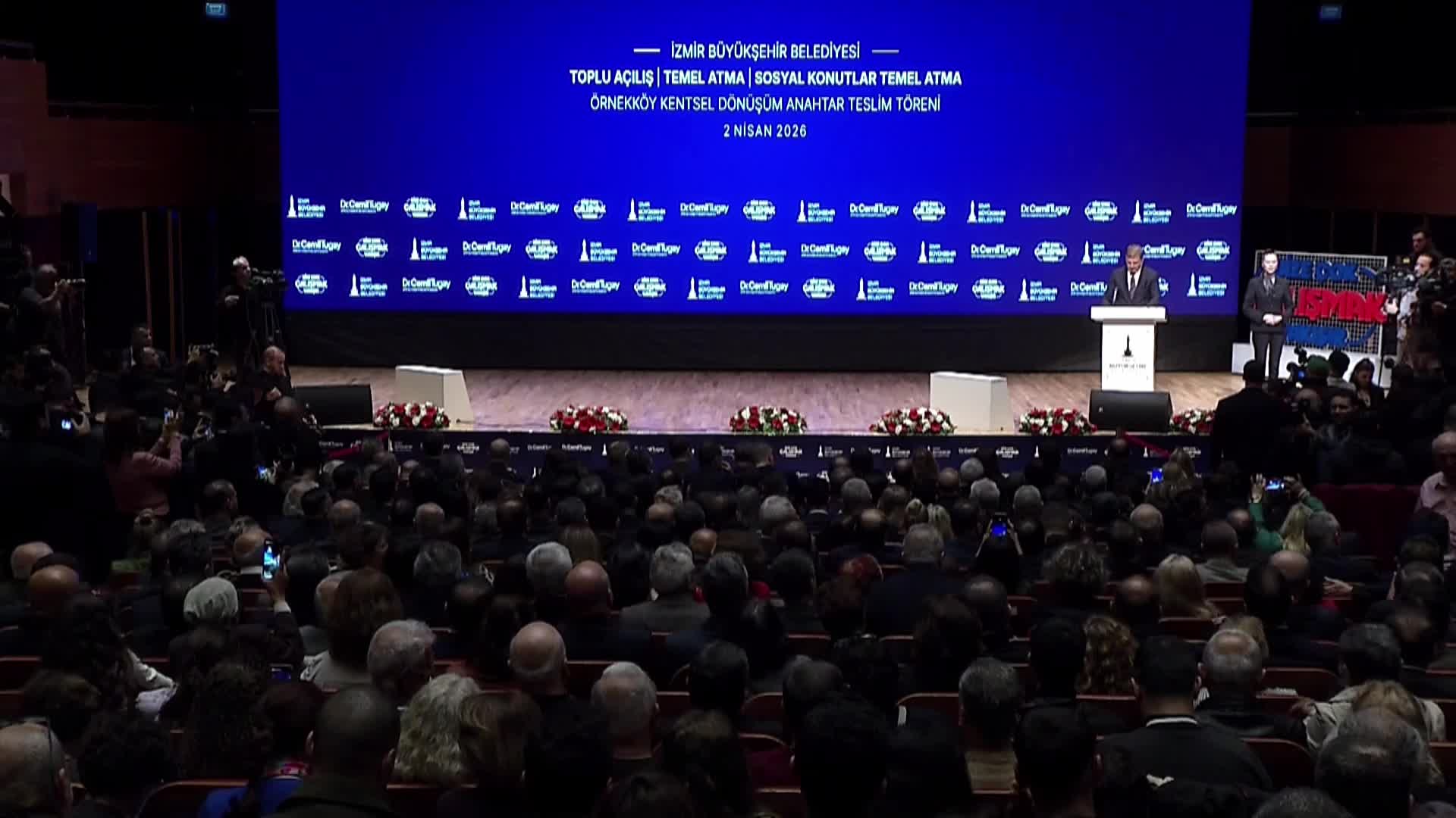 İzmir Büyükşehir Belediyesi temel atma ve toplu açılış töreni... Tugay: "Gücümüzü Gazi Mustafa Kemal Atatürk'ten alıyoruz"