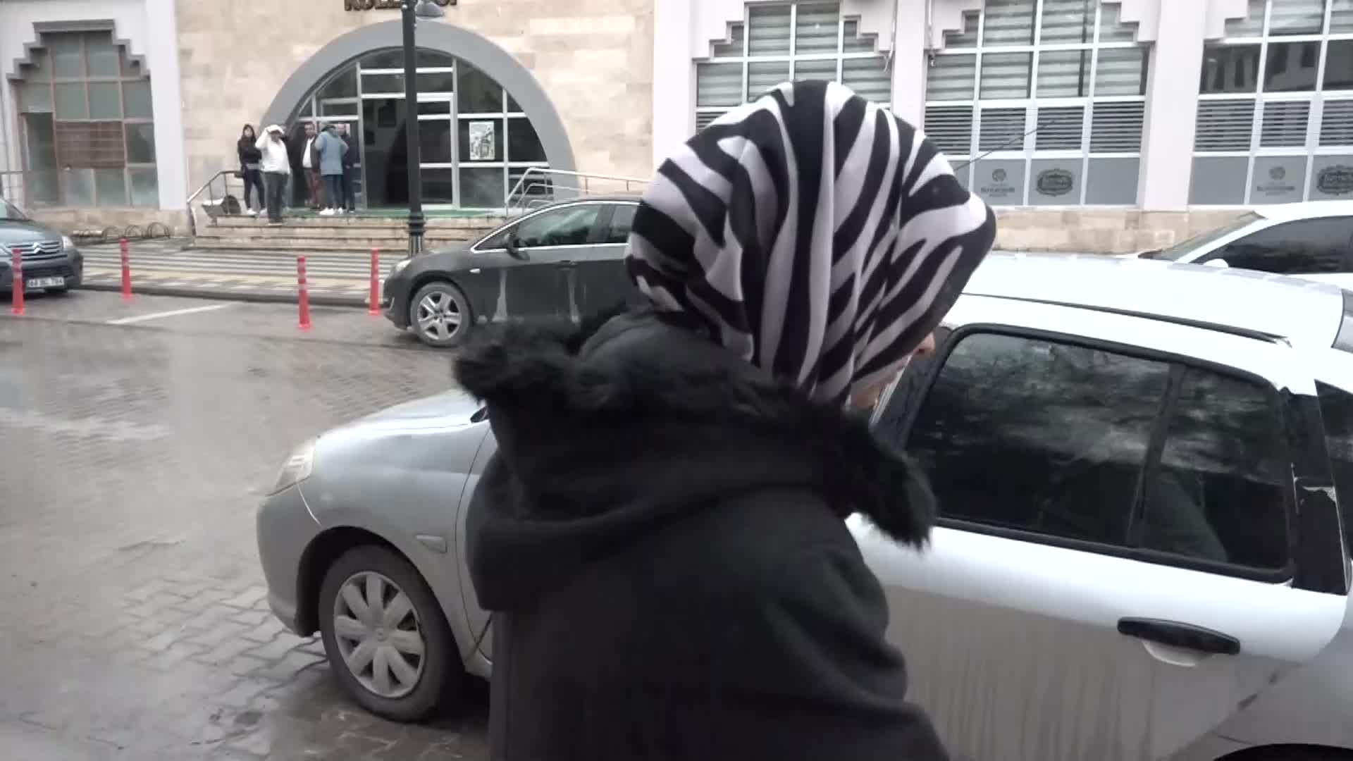 Malatya İnönü Üniversitesi öğrencisi Seda Aslan’dan 2 gündür haber alınamıyor... Ailesi: “Can güvenliğinden endişe ediyoruz”