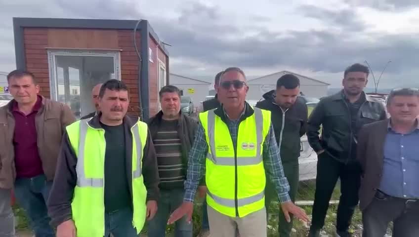 Kahramanmaraş'ta aylardır maaşlarını alamayan işçilerden protesto