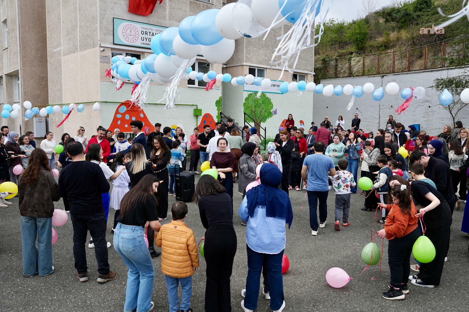 Ortahisar Belediyesi, Dünya Otizm Farkındalık Günü'ne özel etkinlikler düzenledi