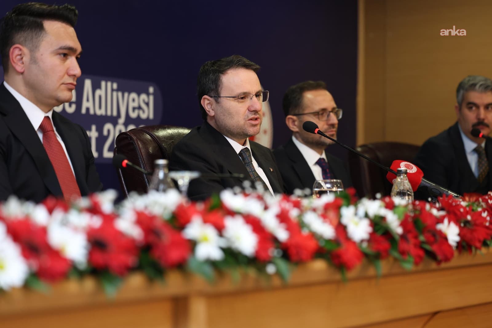 Bakan Gürlek: "Ceza infaz kurumlarındaki kütüphünelerde 2 milyona yakın yayın bulunuyor"