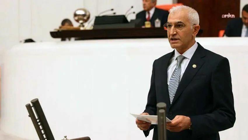CHP’li Kılınç'dan, Bakan Kurum’a: "Fetihtepe Mahallesi'ndeki TOKİ eliyle yapılan kentsel dönüşüm uygulaması neden zamanında bitirilememiştir?"