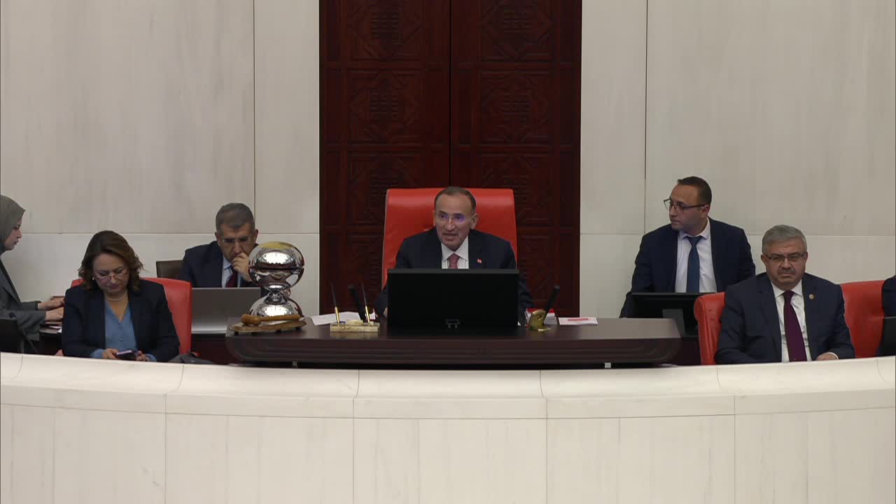 TBMM Genel Kurulu… Türkan Elçi: "Toplumda avukatlık mesleğinin saygınlığı anlaşılmadıkça adaletin tesisi de  mümkün olamayacaktır"
