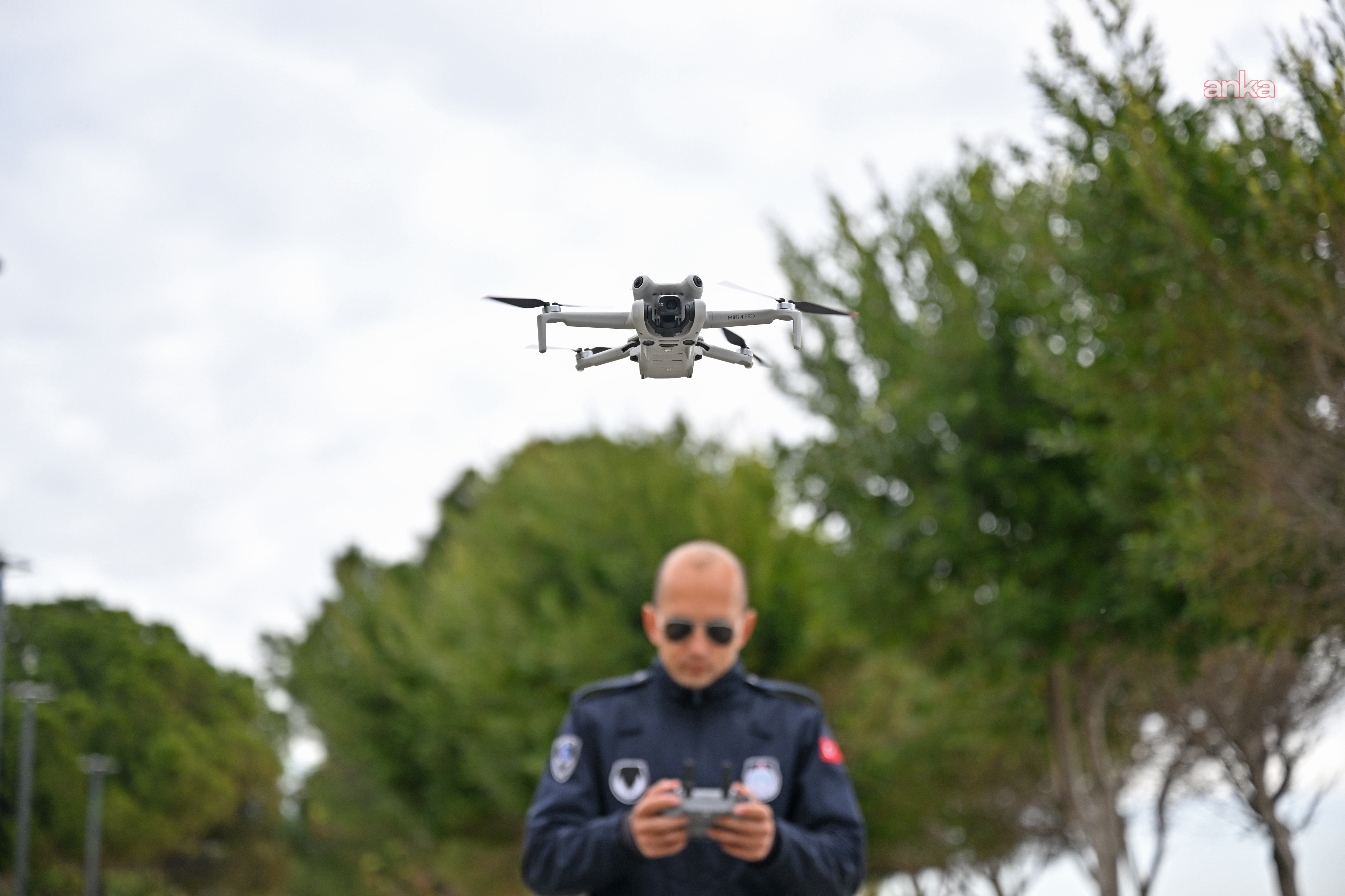 Antalya Büyükşehir Belediyesi'nden Konyaaltı sahilinde dronlu denetim