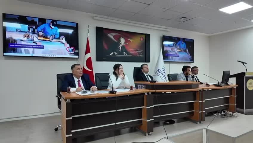 Adıyaman Belediye Meclisi’nde şeffaflık ve katılımcılık örneği... Belediye Başkanı Tutdere, kapıları esnafa açtı