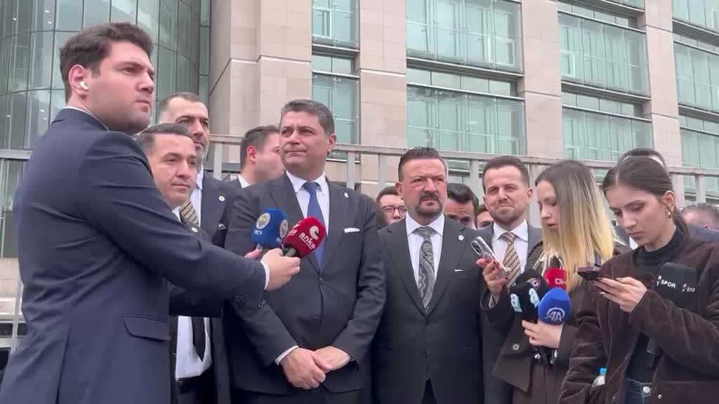 Fenerbahçe Yönetim Kurulu Üyesi Ali Gürbüz: "Umuyoruz ve biliyoruz ki kaptanımız bu süreç sonucunda aklanacak ve beraat edecek"