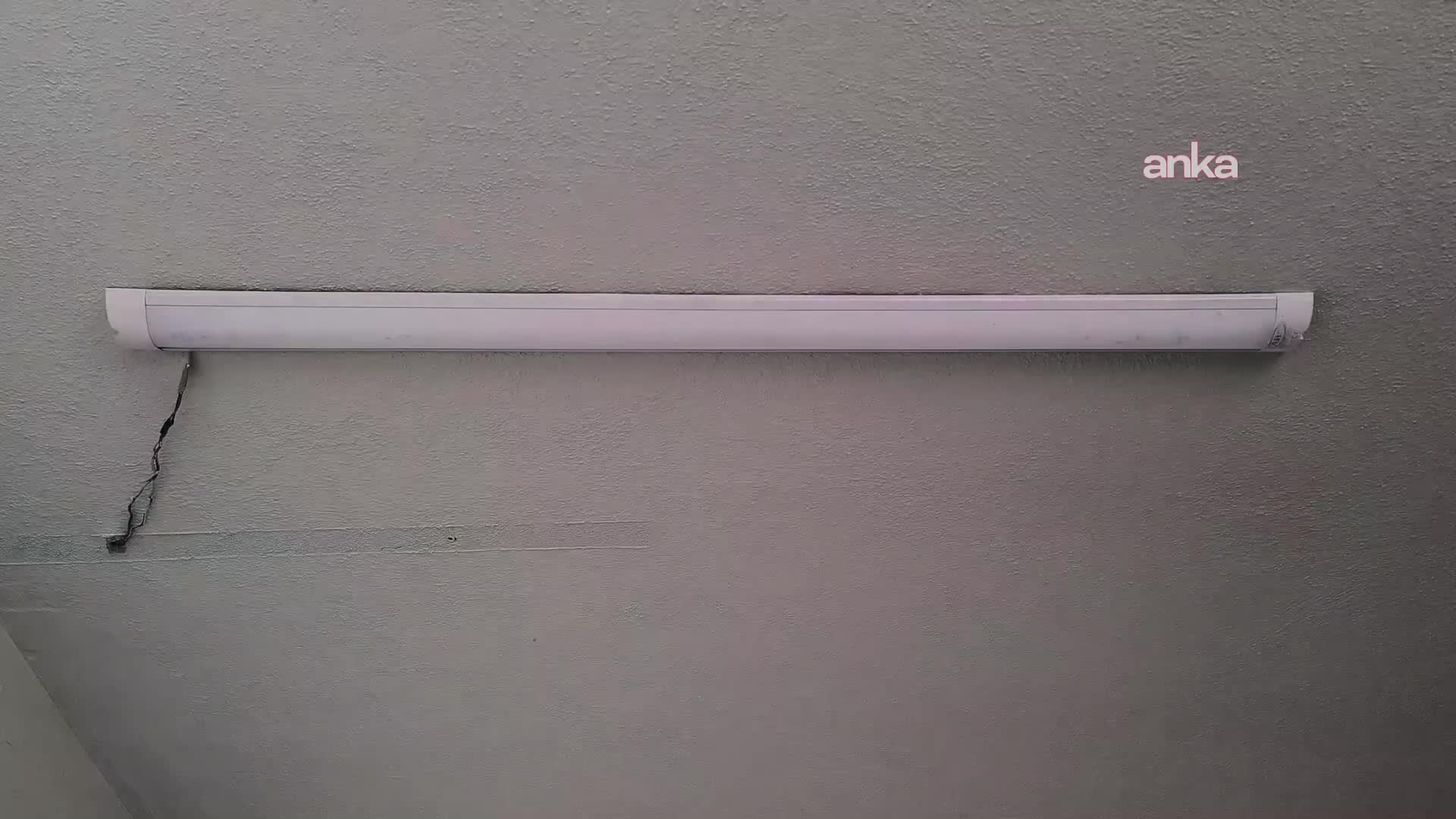 Osmaniye'de elektrik zammına tepki gösteren vatandaş: "5-10 tane tavuğum var satıp elektrik faturamı ödemeye çalışacağım"