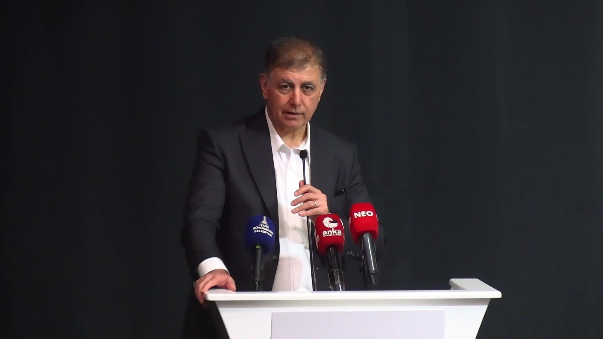 CHP İzmir İl Başkanlığı İl Danışma Kurulu Toplantısı... İZBB Başkanı Cemil Tugay: "Vaat etmemiz gereken en önemli şey kamu reformu"