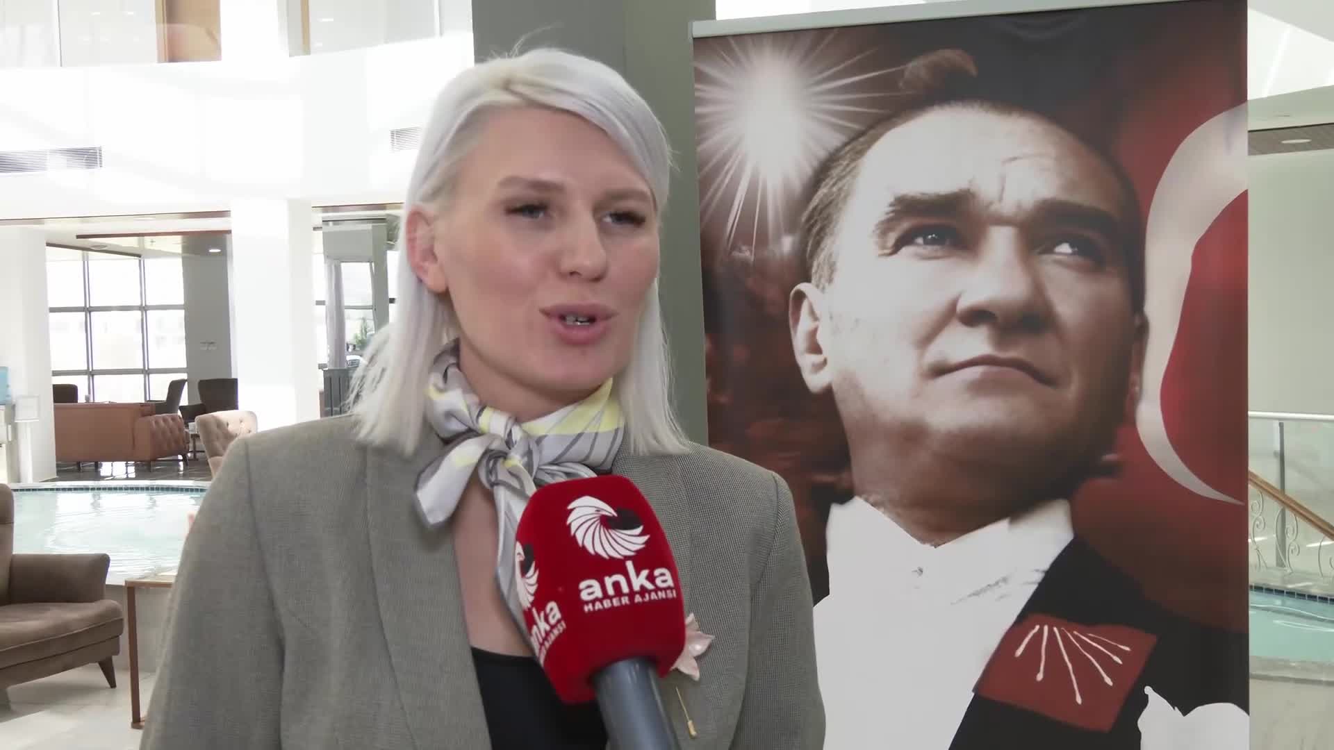 CHP'li İl Belediye Başkanları Toplantısı... Melek Mızrak Subaşı: "Biz mücadelemize devam ediyoruz, en yüksek enerjimizle dimdik ayaktayız"