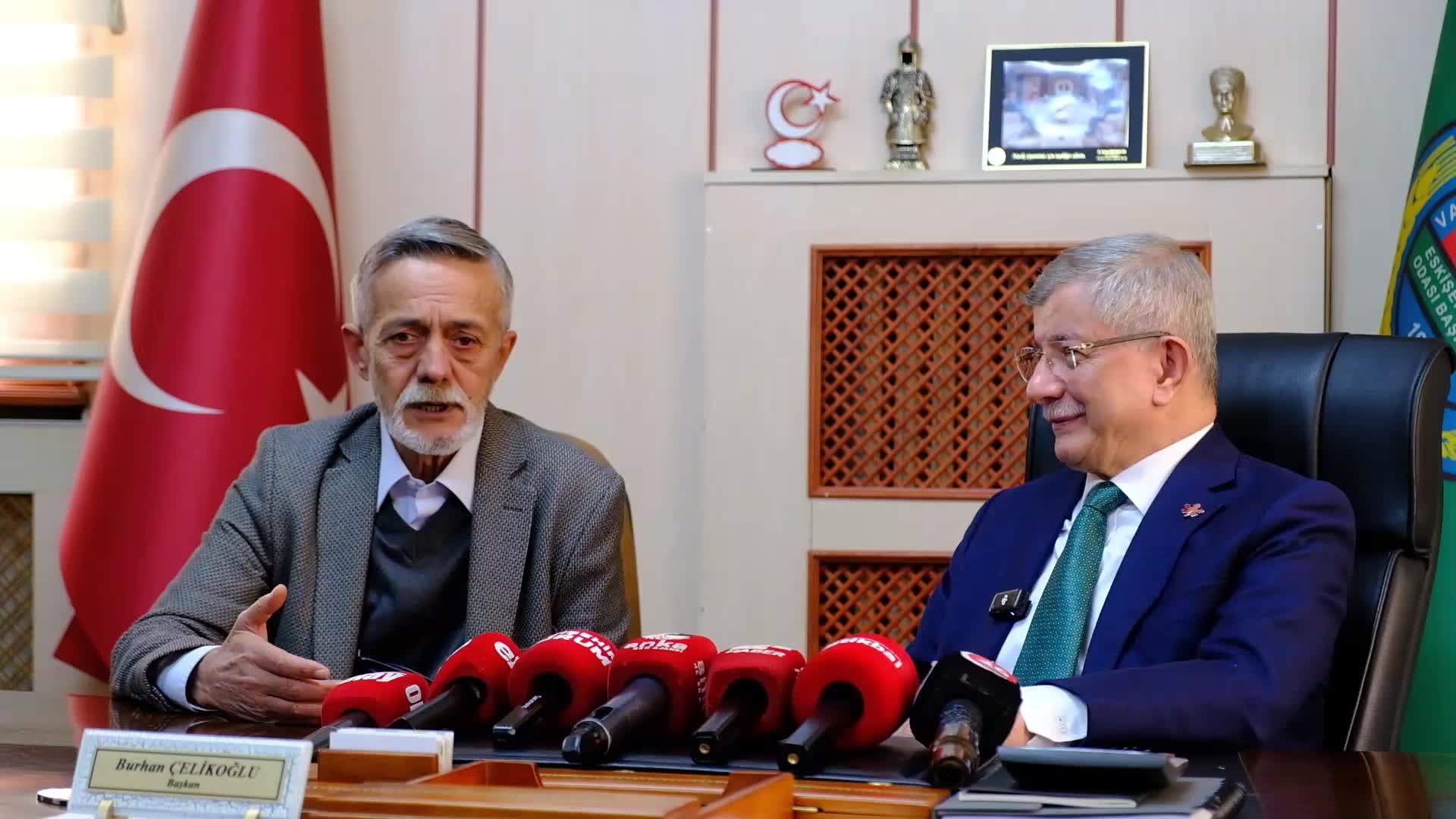 Gelecek Partisi Genel Başkanı Davutoğlu: "Bu sene 68 milyar dolar turizm geliri bekleniyordu, 40-45 milyar olursa şükrederiz"