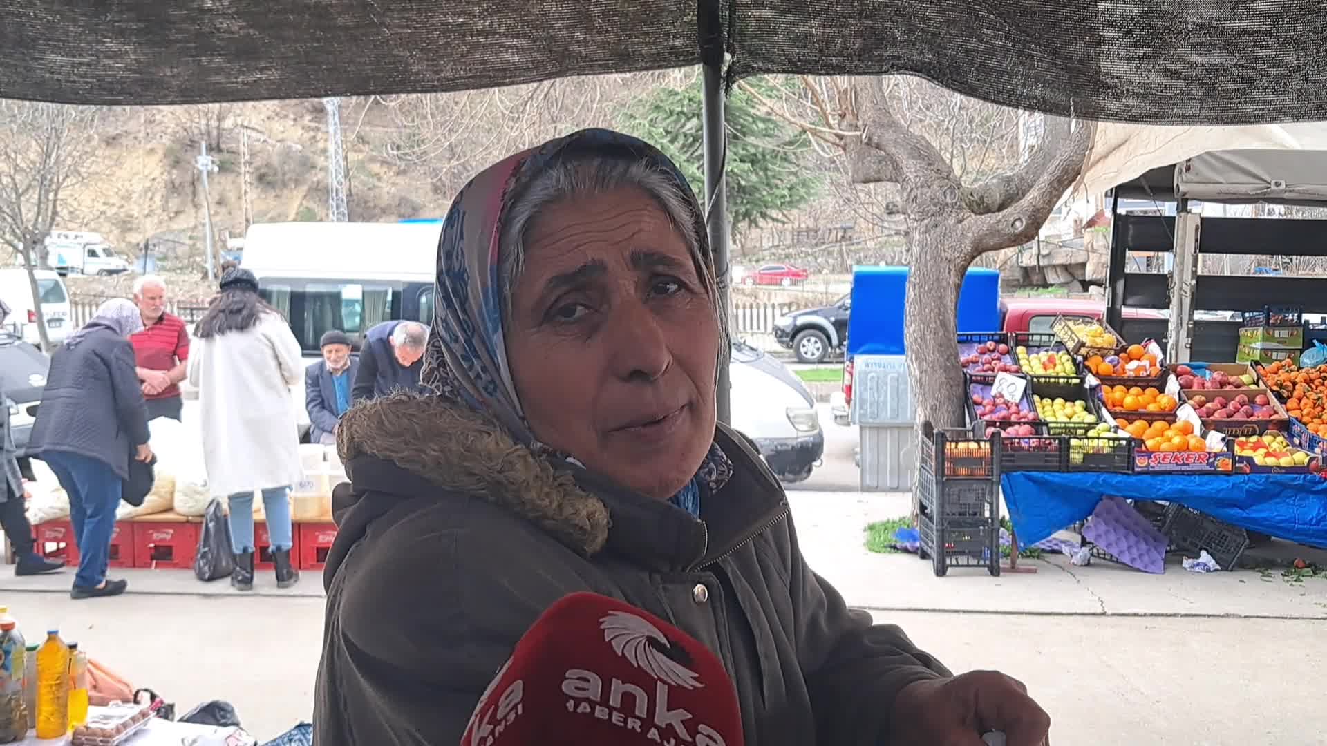 Artvinliler, İran savaşıyla yükselen akaryakıt fiyatlarının pazara yansıdığını anlattı: "Mazotun da etkisi var, savaşın da etkisi var. Ortalık Allah’a kalmış"