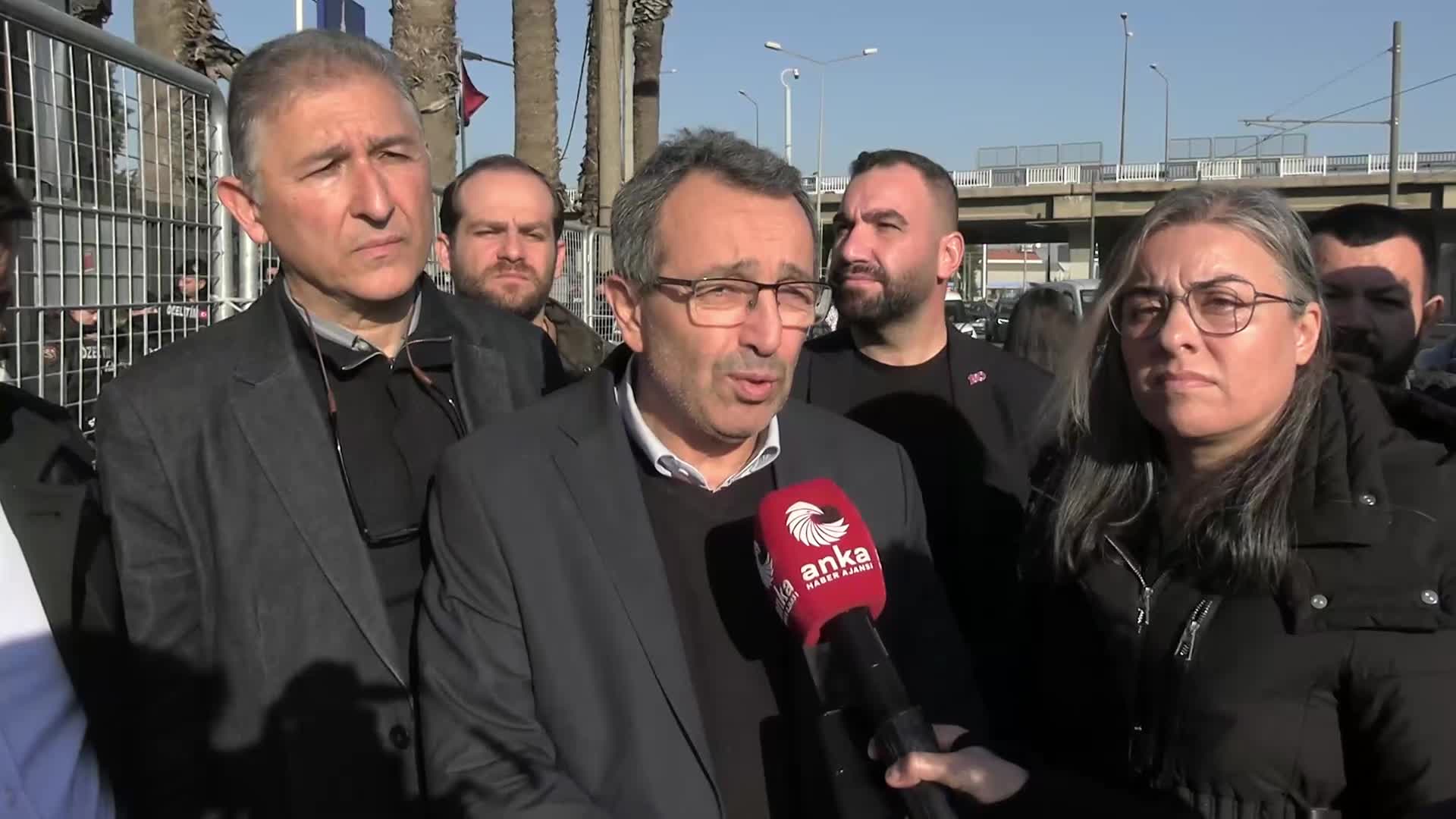 İzmir’de Meslek Fabrikası nöbeti… DİSK Ege Bölge Temsilcisi Gümüştekin: "İzmir halkı buna müsaade etmeyecektir"