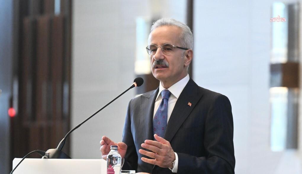 Bakan Abdulkadir Uraloğlu: Ocean Thunder isimli Türk sahipli gemi Hürmüz Boğazı’nı güvenle geçerek Körfez’den çıkışını tamamladı