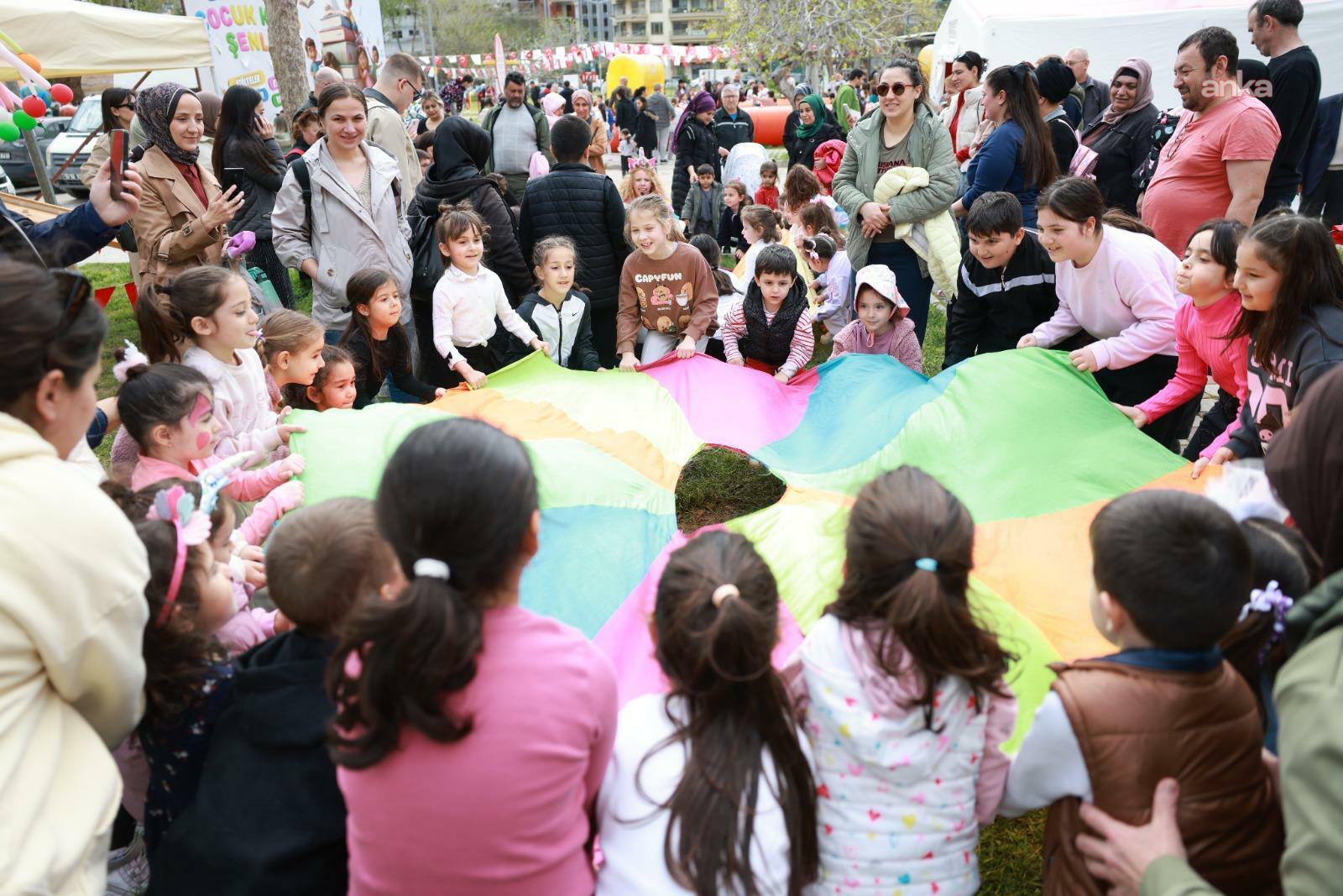 Bayraklı’da "Çocuk Kitap Şenliği" yoğun katılıma sahne oldu