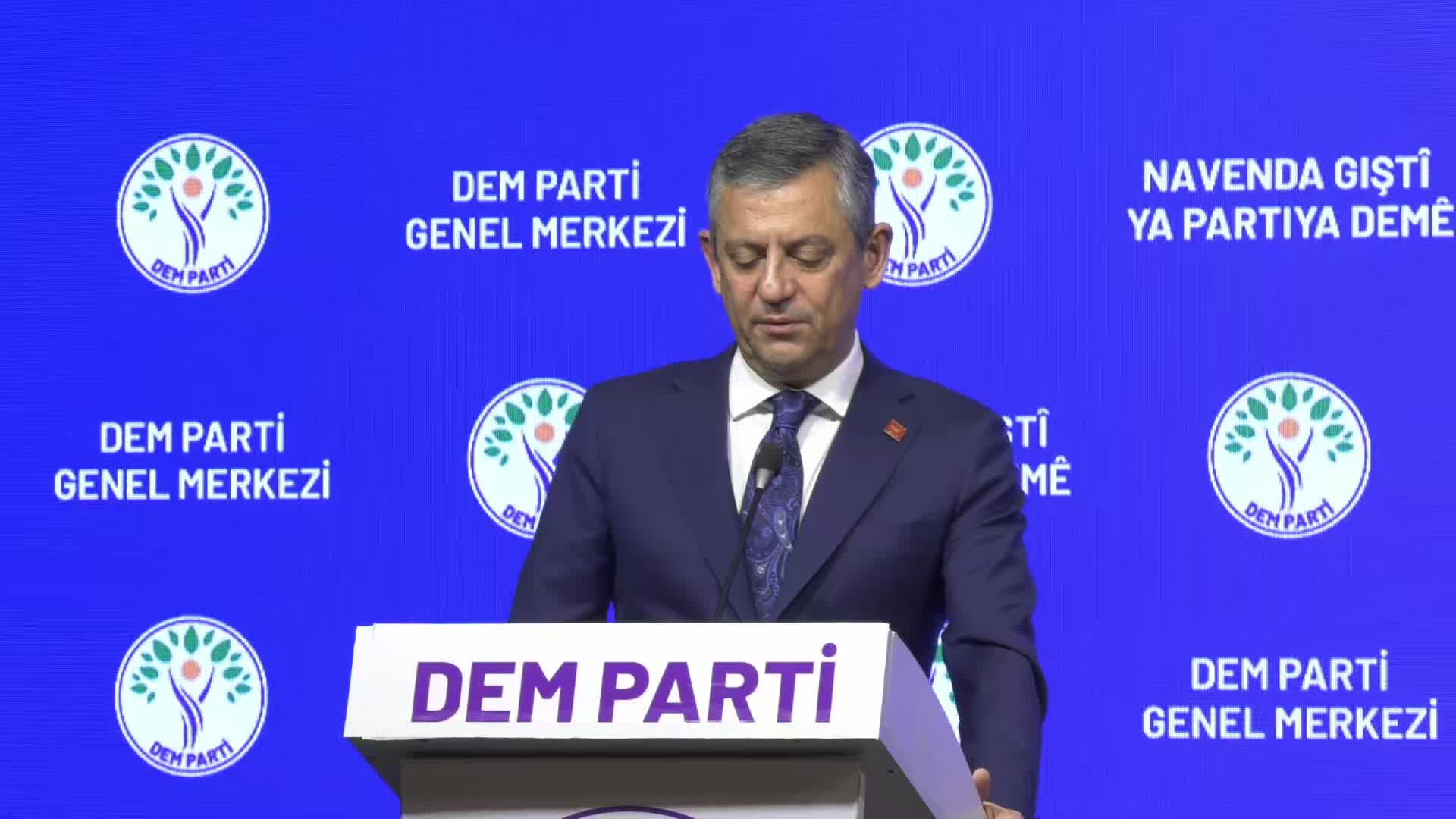 CHP-DEM Parti görüşmesi… Özgür Özel: “Şu anda ara seçim zorunluluğu vardır ve yapılmalıdır”