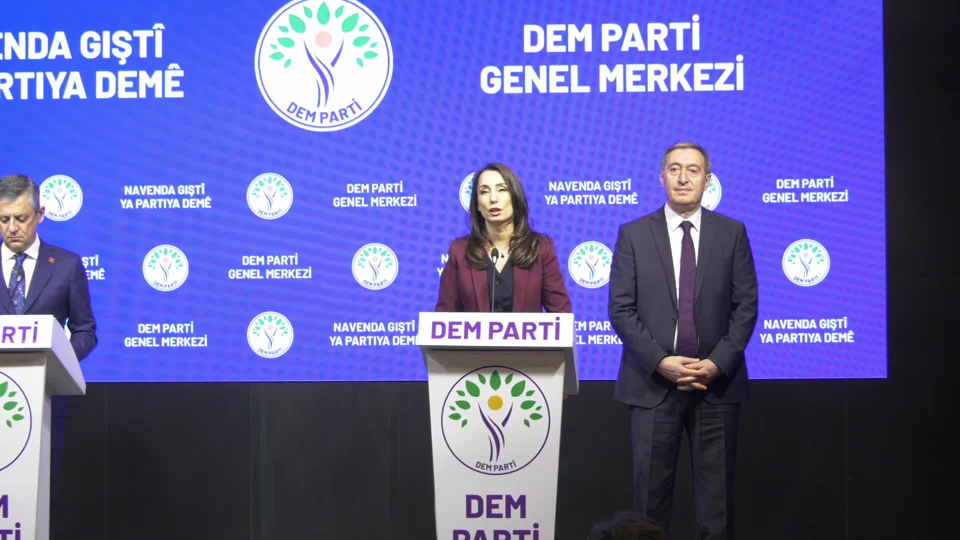 CHP-DEM Parti görüşmesi... Tülay Hatimoğulları: Toplum genel anlamda bir erken seçim beklentisi içindeyse bizler bu mesajı alırız