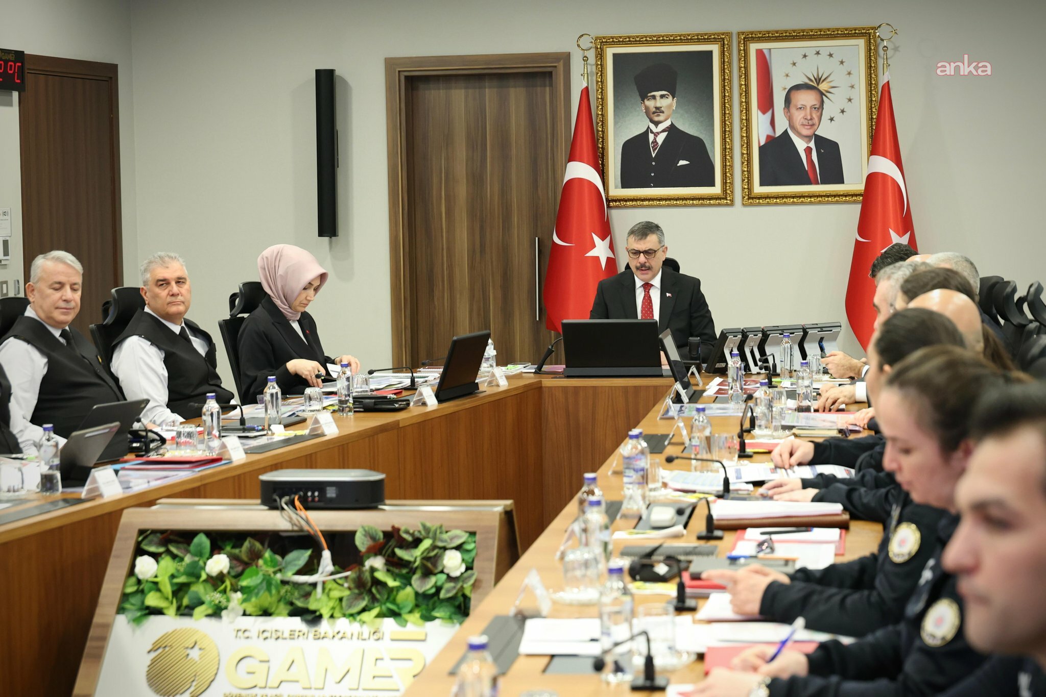 İçişleri Bakanı Çiftçi başkanlığında valilerle "Güvenlik Toplantısı" yapıldı
