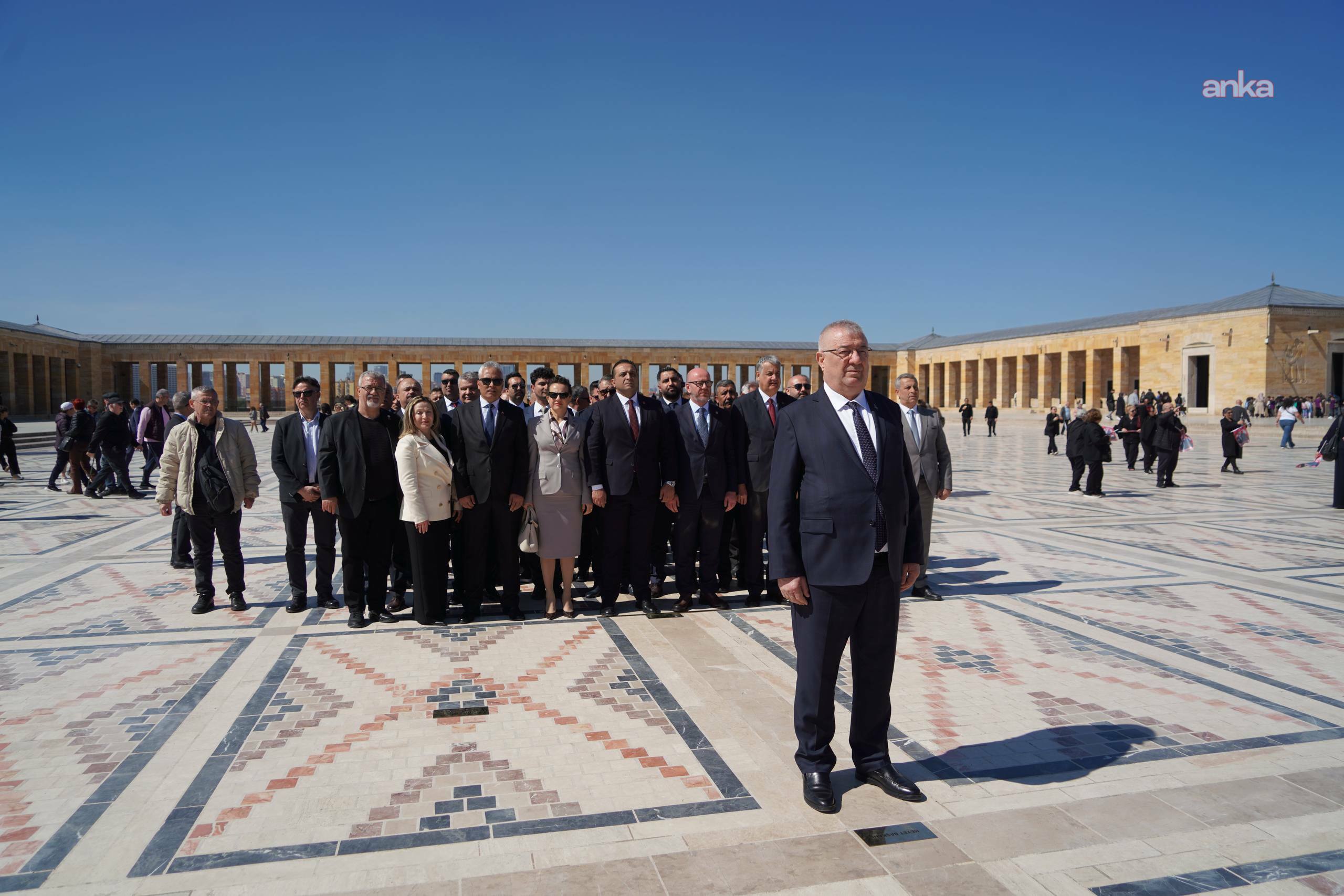 Edremit Belediyesi heyeti, Ata’nın huzuruna çıktı