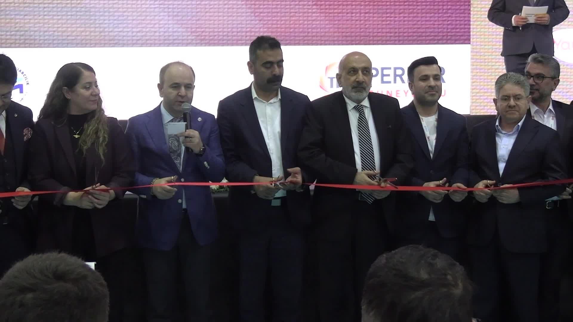 Diyarbakır’da “Güneydoğu Yerel Zincirler Fuarı” açıldı… Perakendeciler Federasyonu Başkanı Düzgün: İran, İsrail ve ABD arasındaki gerilim, gıda arzını doğrudan etkiliyor