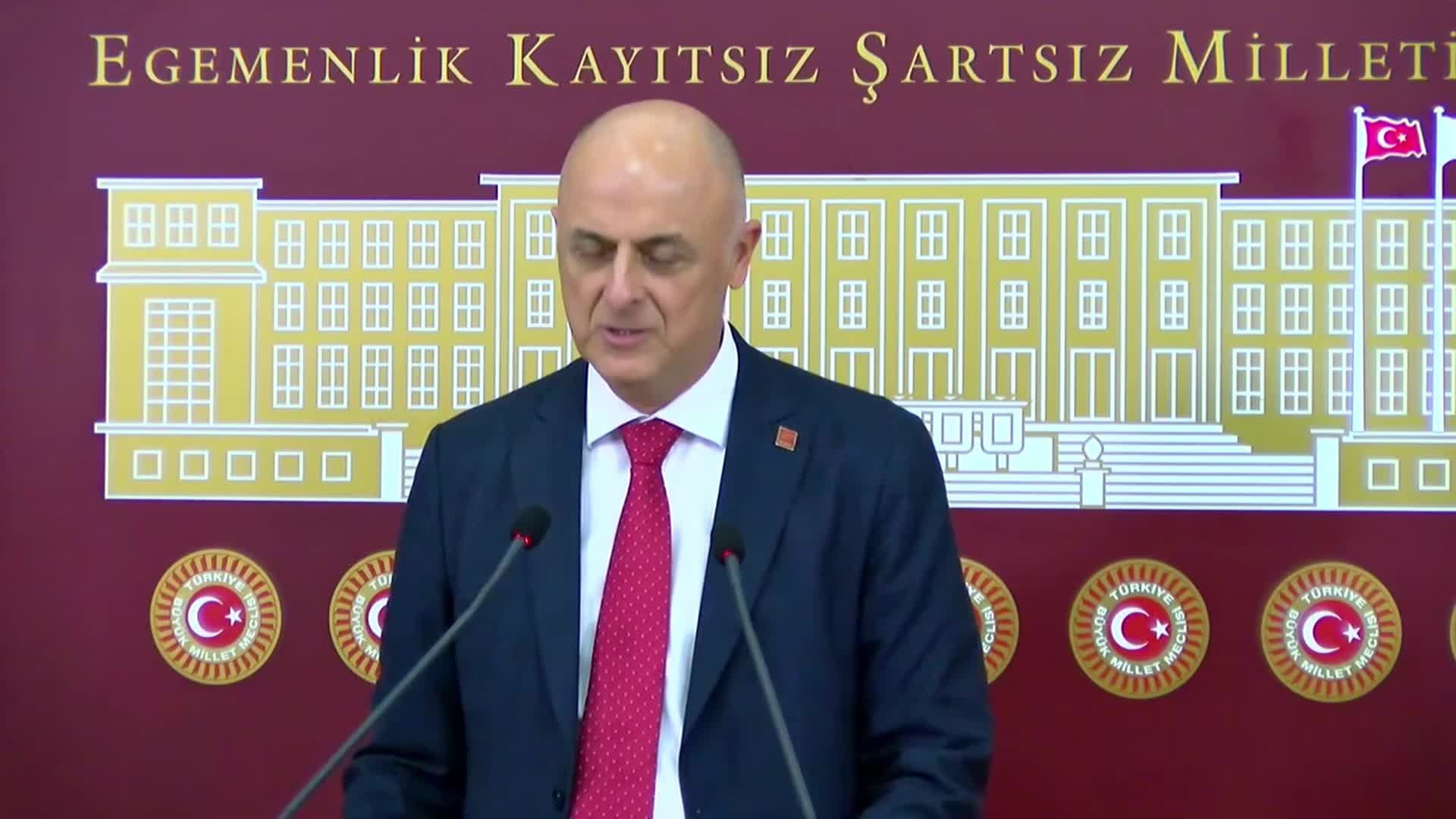 CHP'li Özlale'den "Meslek Fabrikası" tepkisi: "Binlerce gencimize mesleki eğitim ve iş kazandıran bu fabrikayı kapatmak hukuksuzluktur, vicdansızlıktır"
