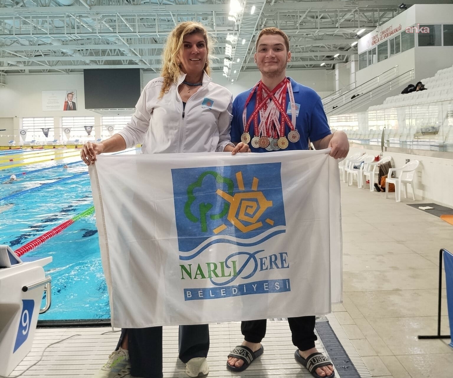 Narlıdere Belediyespor sporcusu Sarp Börekçi'den İzmir Yüzme Şampiyonası’nda büyük başarı