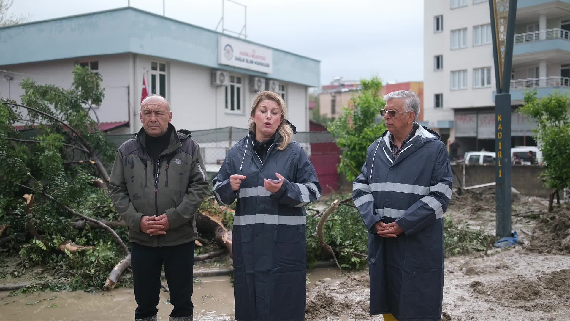 Asu Kaya: "AFAD Kadirli'de daha etkin bir çalışma yürütmeli"