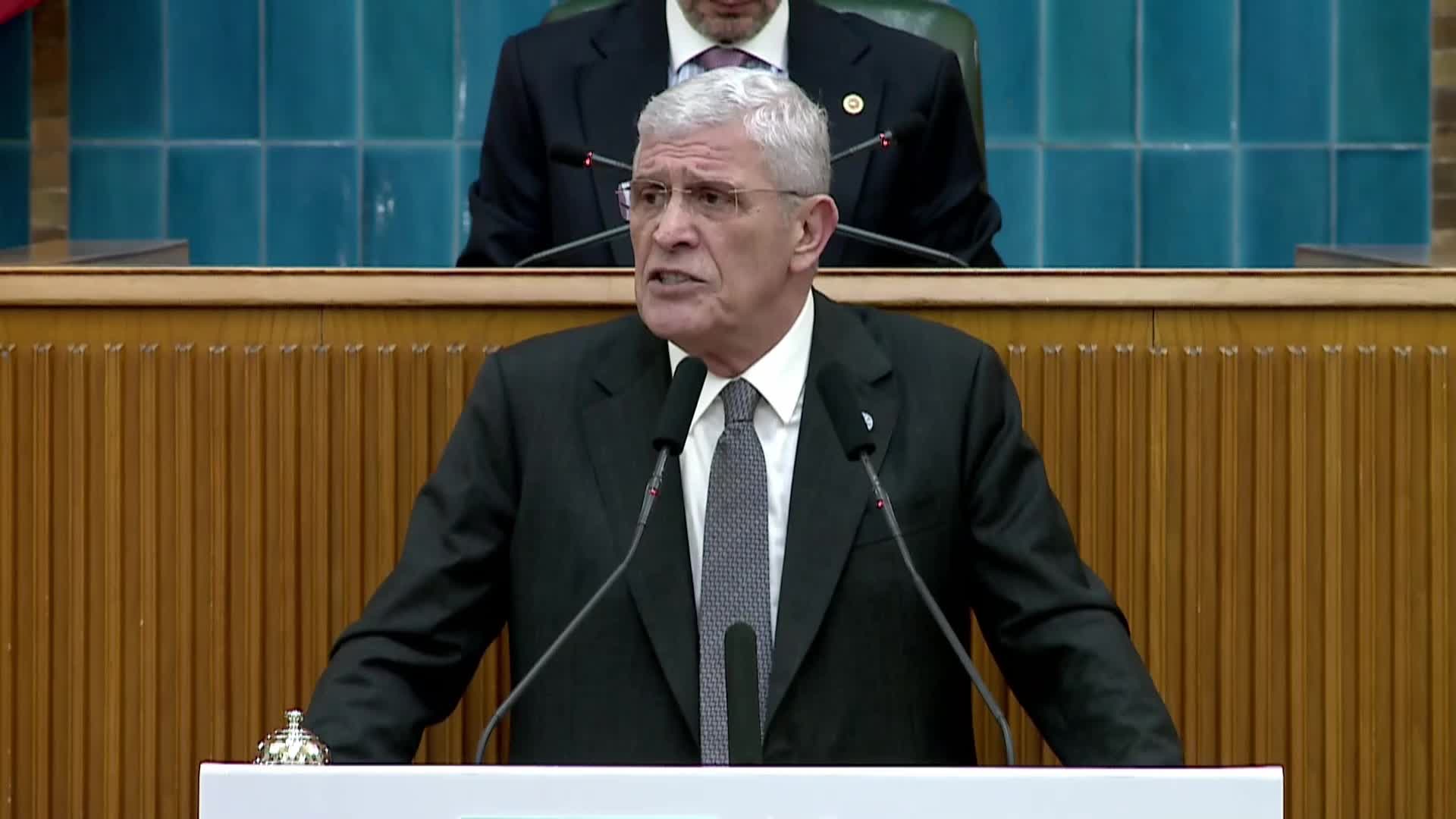 İYİ Parti Grup Toplantısı... Dervişoğlu: "Sen Başbakanlığa gelirken elinde bir yüzükle geldin. Bundan fazla ne varsa senin elinde zehir zıkkım olsun"
