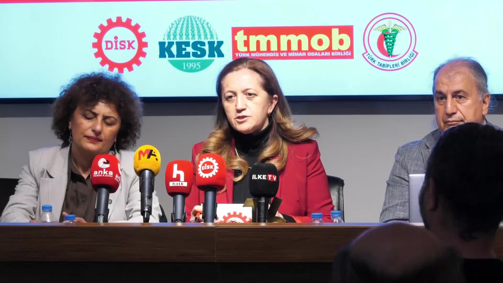 DİSK, KESK, TMMOB, TTB'den 1 Mayıs açıklaması: Ürettiğimiz değerlerin bölüşümünde artan adaletsizliğe karşı halkın tepkileri ise 'siyasallaşmış yargı' ile bastırılıyor