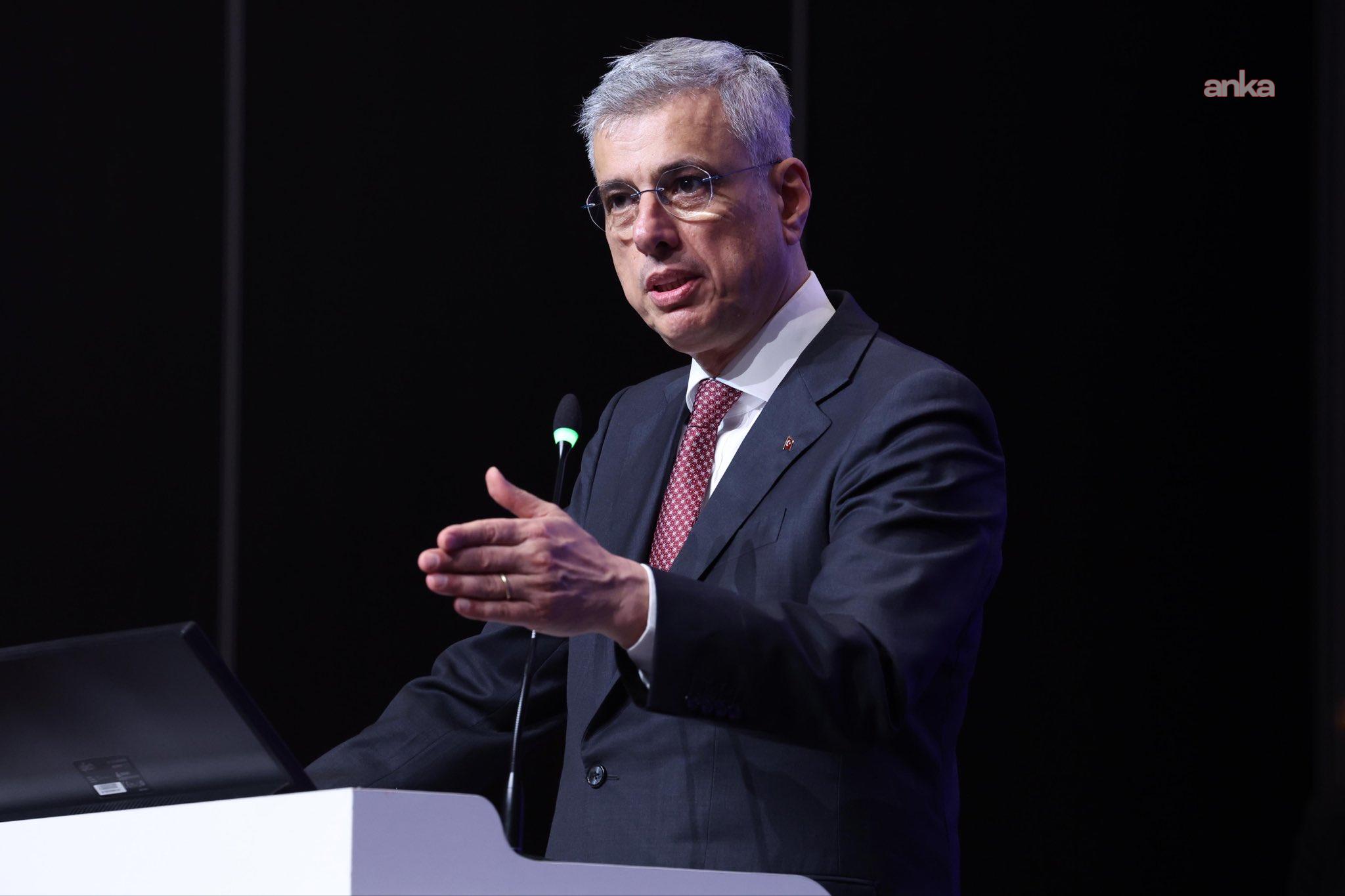 Bakan Memişoğlu: Tıbbi malzeme ve cihazlarla yüklü yardım tırlarımız İran'a doğru yola çıktı