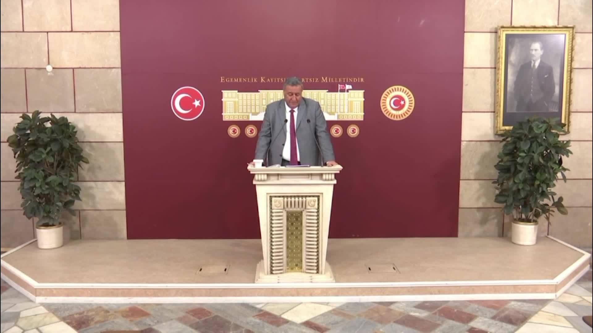 CHP'li Gürer:  "2002 yılında Türkiye 19 milyon 500 bin ton buğday üretirken 2025 yılında 17 milyon 900 bin tona düştü"