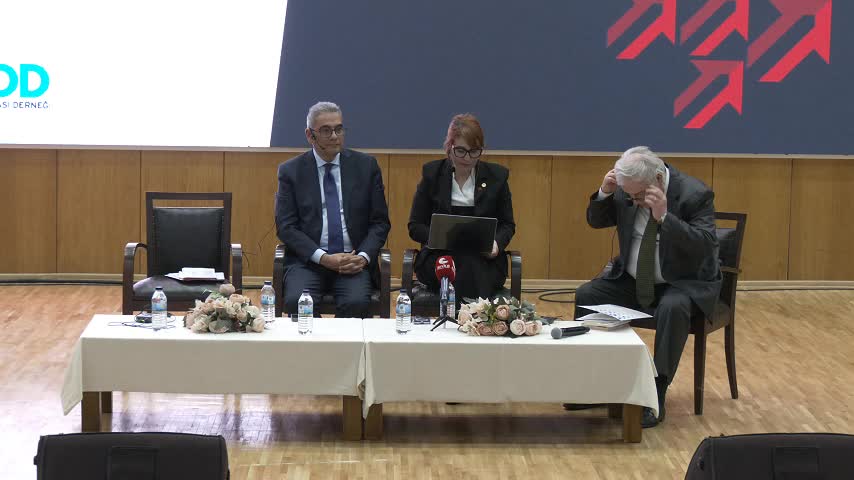 SDD'nin Dokuz Umde'den Sosyal Demokrat Programa" etkinliği... CHP'li Kartaloğlu: "Kur Korumalı Mevduat olmasaydı bizim 67 milyar dolarımız olacaktı"