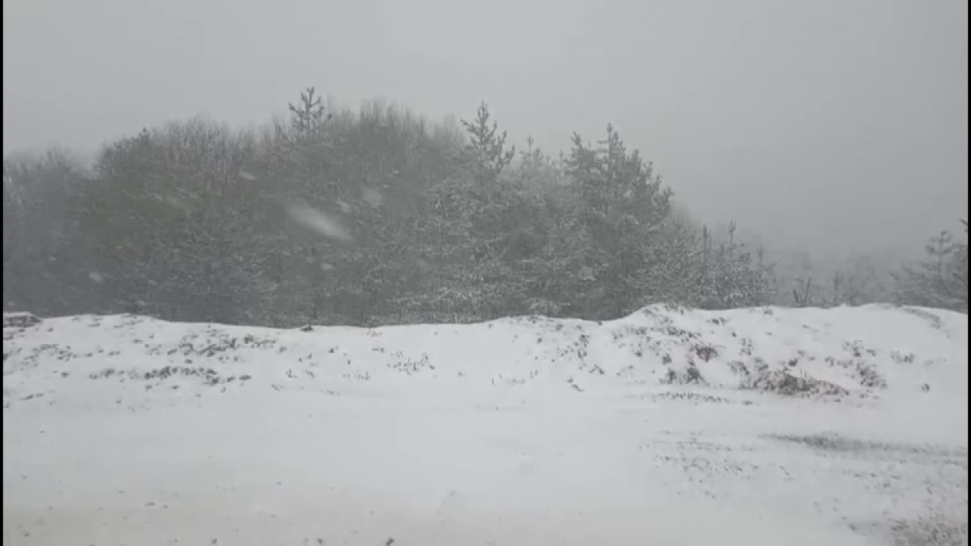 Sinop’ta nisan sürprizi: Kentte aniden bastıran kar yağışı etkili oldu