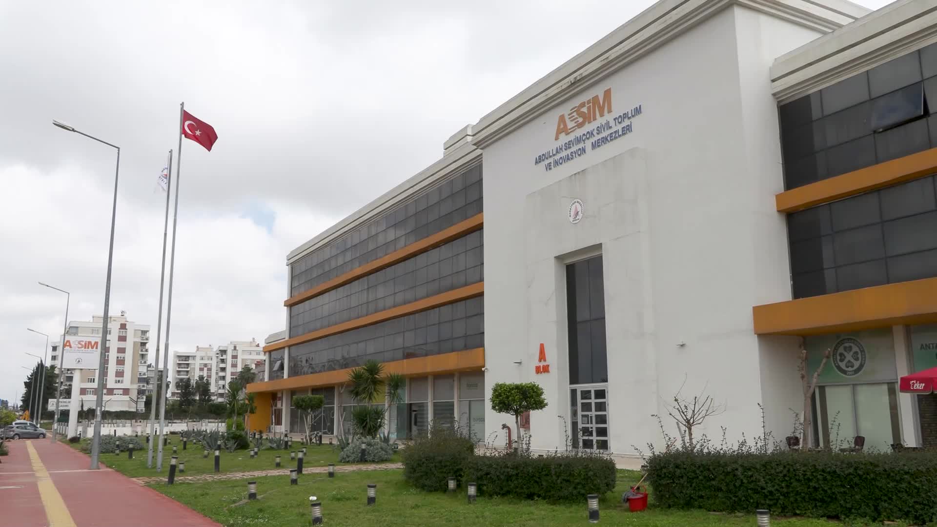 Muratpaşa Belediyesi ASSİM’in kadın girişimcisine inovasyon ödülü