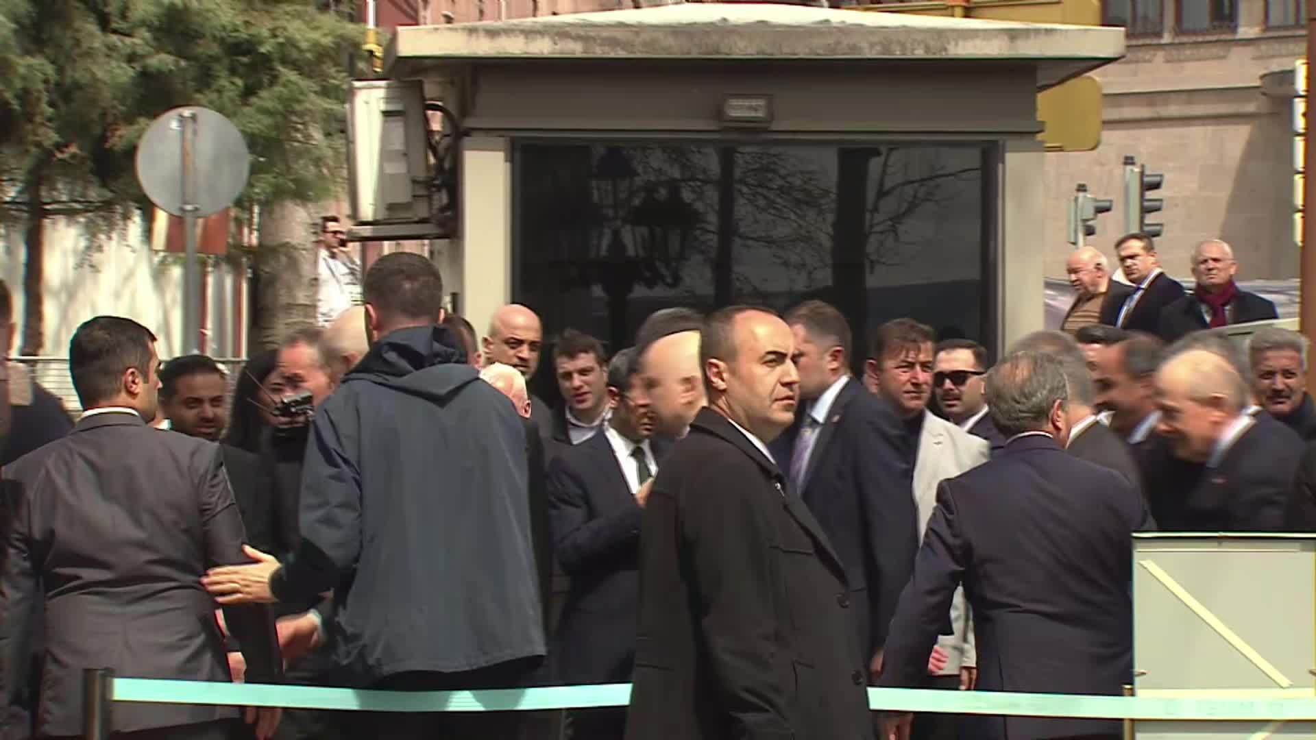 Numan Kurtulmuş: "Bölgesindeki bu kadar büyük türbülansa ve çatışmalara rağmen istikrar içerisinde ortada duran bir Türkiye vardır"